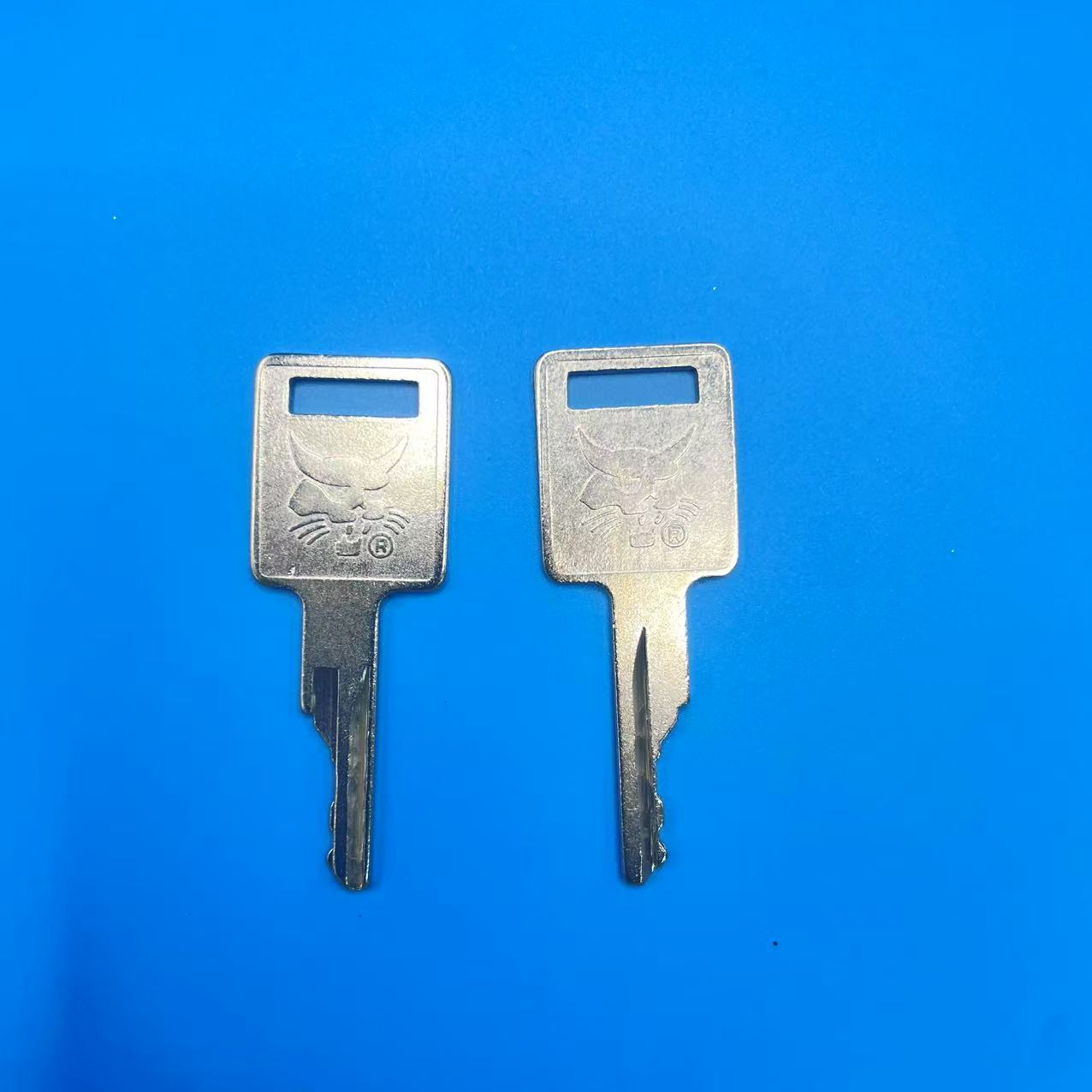 S331/S160 For Bobcat Key S550  - Heavy Equipment Keychain 评论和价格