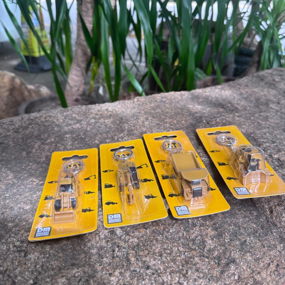 Diecast Mini Engineering Keych - Heavy Equipment Keychain 评论和价格