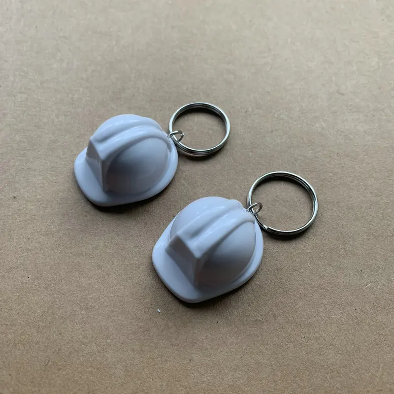 3D safety helmet keychain key  - Heavy Equipment Keychain 评论和价格