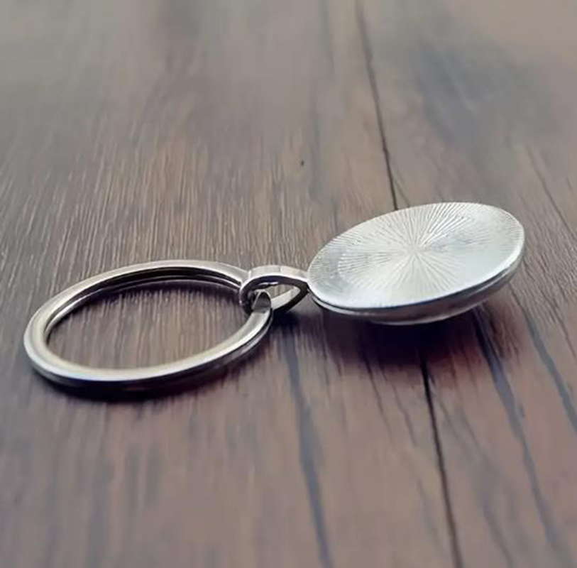 Retro agricultural tractor key - Heavy Equipment Keychain 评论和价格